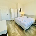Apartment Vormann Jantzen, Direkt Am Leuchtturm Rostock